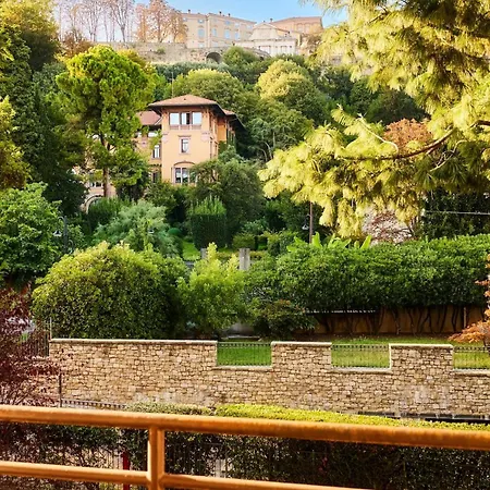 Appartamento 100m Dalla Funicolare Di Citta Alta- 10 Ospiti *